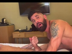 Anal, Avsugning, Pappa, Ansiktsbehandling, Kysser, Tatuering, Trekant