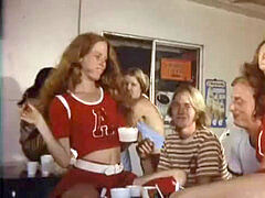 Cheerleaders -1973 ( utter video )