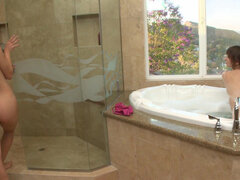 Badkamer, Lesbisch, Masturbatie, Buiten, Douche, Nat