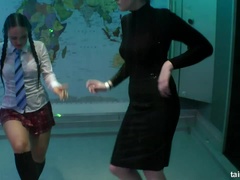 Brunette, Håndjob, Hårdt, Lesbisk, Onani, Orgie, Fest, Swingers