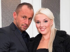 Amatőr, Szőke, Cumizás, Kutya póz, Sarokkal való, Vékony, Tini, Begyek