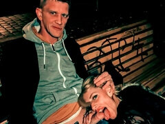 Duży tyłek, Duży kutas, Duże cycki, Blondynka, Obciąganie, Styl na pieska, Hardcore, Mamuśka