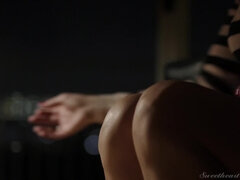 Blond, Bruinharig, Rondborstig, Universiteit, Harig, Rijpe lesbienne, Kut duiken, Tieten likken