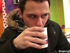 Kauniit, Blondi, Puuma, Syväkurkku, Käsihoito, Vanhempi, Äiti jota haluaisin panna, Äitipuoli