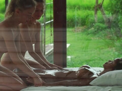 Store pupper, Erotisk, Latina, Lesbisk, Massasje, Naturlige bryster, Tenåring, Pupper