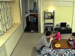 Asiatisch, Blasen, Besamung, Gehörnter ehemann, Fingern, Freundin, Hardcore, Japanische massage