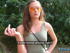 Κώλος, Μεγάλα βυζιά, Τσέχα, Σε στάση σκύλου στα τέσσερα, Επίδειξη, Ηδ, Δημόσιο, Καβάλημα