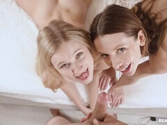 Iso perse, Iso kulli, Isot tissit, Suihinotto, Takaapäin, Näkökulma pov, Laiha, Teini