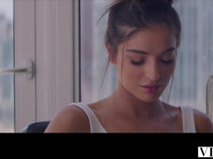 Plantureuse, Classique, Mignonne, Gorge profonde, En levrette, Faciale, Hd, Nénés