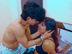 Asiatisch, Grosser arsch, Grosser schwanz, Besamung, Mutti, Öffentlich, Muschi, Stiefmutter