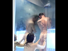 Stor pik, Brunette, Hd, Naturlig, Naturlige bryster, Bad, Softcore, Bryster