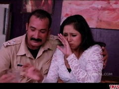 Rondborstig, Sperma shot, Voetbeurt, Huisgemaakt, Natuurlijke tieten, Kantoor, Politie, Vrouw