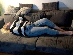 Enthousiasteling, Vrouw, Vingeren, Duits, Masturbatie, Orgasme, Alleen, Tatoeage
