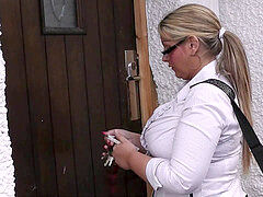 Belle grosse femme bgf, Gros cul, Uniforme