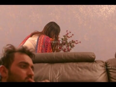 Μεγάλα βυζιά, Μελαχροινή, Βυζαρού, Μαλακία, Δαντέλα, Ώριμη γυναίκα, Φυσικά βυζιά, Έφηβος