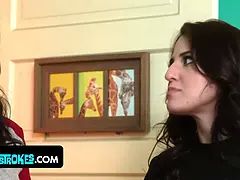 18 ans, Gros cul, Brunette brune, Hd, Plan cul à trois