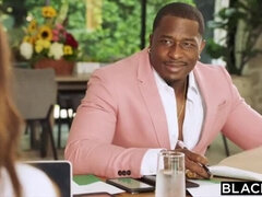 Grote mammen, Pijpbeurt, Bruinharig, Sperma, Lul, Hondjeshouding, Interraciaal, Zoenen