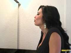 항문, 큰 가슴, 힐, 나이든, 현실, 분출, 스타킹, 젖가슴