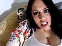 Urinate, point-of-veiw, latina