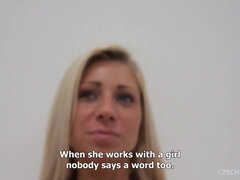 Grote mammen, Blond, Rondborstig, Tsjechisch, Rijpe lesbienne, Natuurlijke tieten, Gezichtspunt, Tieten likken