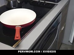 Krásky, Velký zadek, Blondýna, Puma, Milf žcbp, Mamina, Pička, Nevlastní máma