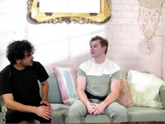 Stor røv, Store bryster, Brunette, Sædskud, Langt ned i halsen, Håndjob, Hårdt, Mor jeg gerne vil kneppe