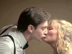 Americkej, Celebrita, Bozkávanie, Dospelé, Milf  mčbp, Softcore