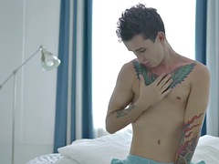 Anal, Béant, Homosexuelle, Masturbation, Solo, Tatouage, Adolescente, Jouets