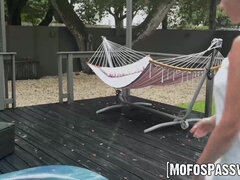 Mamada, Garganta profunda, Estilo perrito, Sexo duro, Latina, Pov, Tatuaje, Tetas