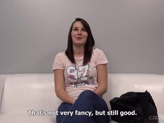 흑갈색 머리, 체코인, Hd