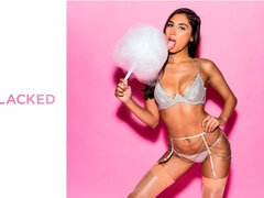 En levrette, Fétiche, Poilue, Branlette thaïlandaise, Mère que j'aimerais baiser, Homme homme femme, Seins naturels, Plan cul à trois