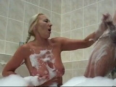 Badrum, Stora tuttar, Blondin, Sperma shot, Ansiktsbehandling, Granny, Hardcore, Fitta