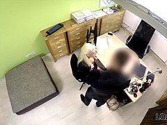 Kauniit, Blondi, Rintava, Puuma, Äiti, Luonnolliset tissit, Pillu, Äitipuoli