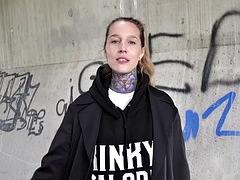 Alemán, Sexo duro, Tatuaje