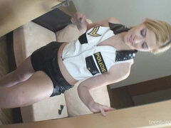 Tyłek, Blondynka, Wytrysk, Fetysz, Domowej roboty, Biuro, Policja, Punkt widzenia