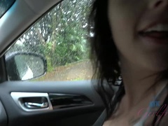 Amatorka, Duży tyłek, Obciąganie, Brunetka, Dziewczyna, Obciąganie, Punkt widzenia, Cipka