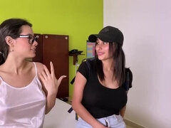 Grosser arsch, Grosse titten, Besamung, Süss, Dildo, Latina, Lesbisch, Jungendliche (18+)