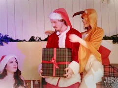 Alyx Star, Aliya Brynn, Mina Lux - Story of Santa Family in HD - cosplay foursome orgy hardcore