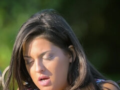 Meia nove, Morena, Lésbica, Lambendo, Masturbação, Ao ar livre cartaz de rua outdoor, Xoxota, Russoa