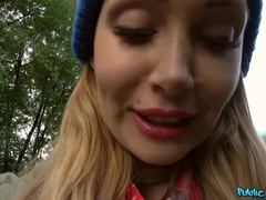 Amateur, Sucer une bite, En levrette, Faciale, Branlette thaïlandaise, De plein air, Pov, Public