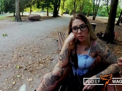 Leie, Blasen, Sperma im mund, Deutsch, Brille, Hd, Milf, Realität