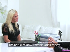 Amateur, Gros seins, Lesbienne, Léchez, Argent, Bureau, Chatte