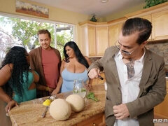 Bbw, Velký zadek, Velké kozy, Brunetka, Latinské, Lesbické, Přírodní prsa, Hračky