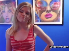 Blondína, Kuřba, Péro, Hardcore, Hd, Teenka, Kozičky