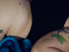 Lécher le cul, Tir de sperme, Pieds, Fétiche des pieds, Branlette thaïlandaise, Mère que j'aimerais baiser, Enceinte, Tatouage