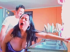 Wohlbeleibte schöne frauen, Grosser arsch, Europäisch, Küche, Stiefmutter, Überraschung, Titten, Ehefrau