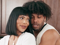 Popó, Cumizás, Gesztenyebarna, Krémes süti, Pénisz, Latin lány, Pirszing, Rövid haj