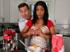 큰 엉덩이, 흑인, 오랄섹스, 도기스타일, 에보니, 핸드잡, 다른 인종간의, 부엌