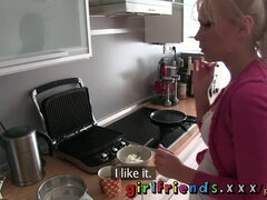 Europea, Femmina, Fidanzata, Hd, Baciando, Lesbica, Leccata, Figa