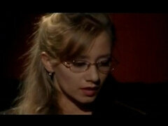 Tekintélyes didik, Cumizás, Ondó fröcskölés, Francia, Kőkemény, Természetes mellek, Hármas, Régebbi évjáratú pornó